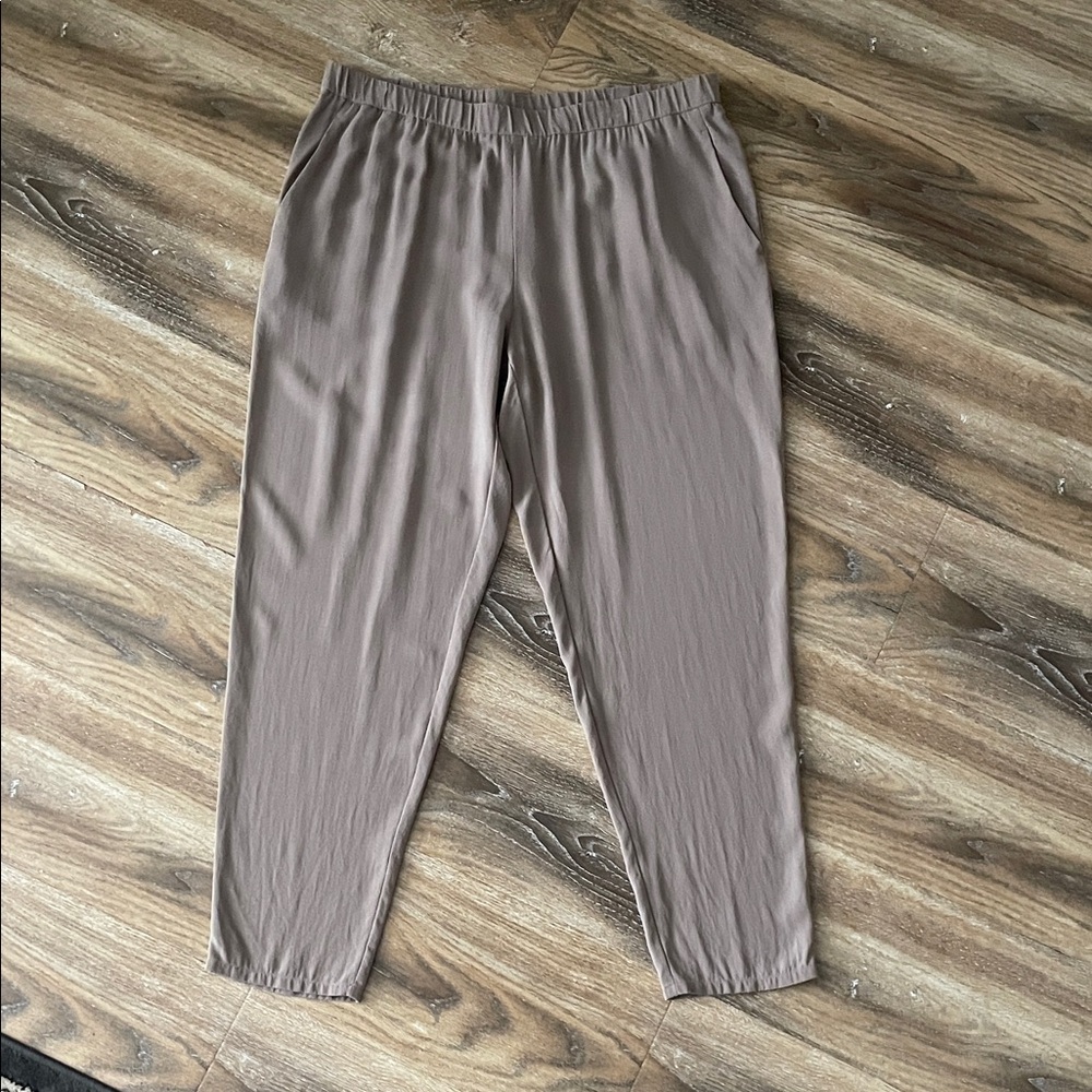 Eileen Fisher 100% Silk Straight Ankle Pants